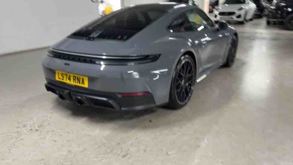 More views of Porsche 911