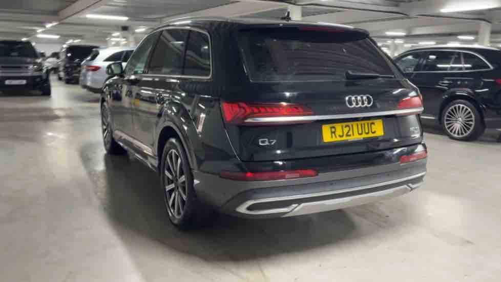 More views of Audi Q7