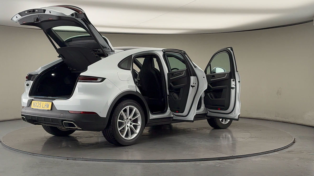 More views of Porsche Cayenne