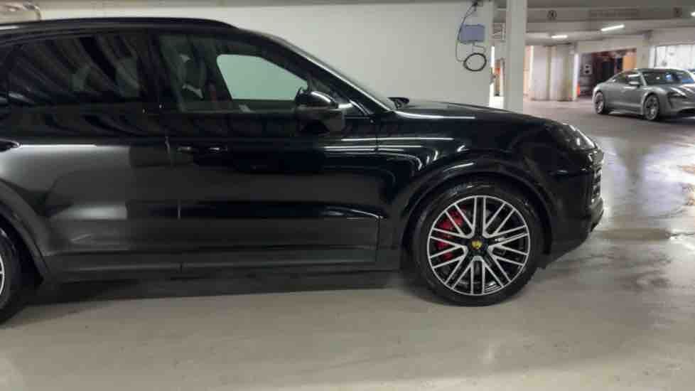 More views of Porsche Cayenne