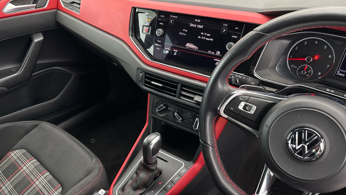 Volkswagen Polo Image 18