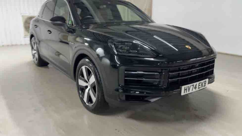More views of Porsche Cayenne