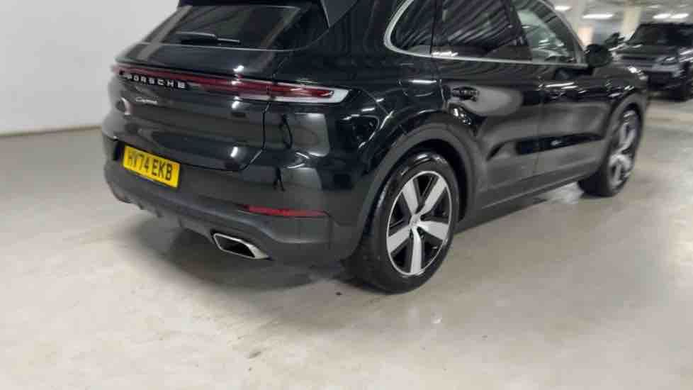 More views of Porsche Cayenne