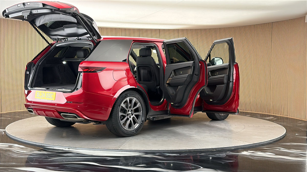 More views of Land Rover Range Rover Sport