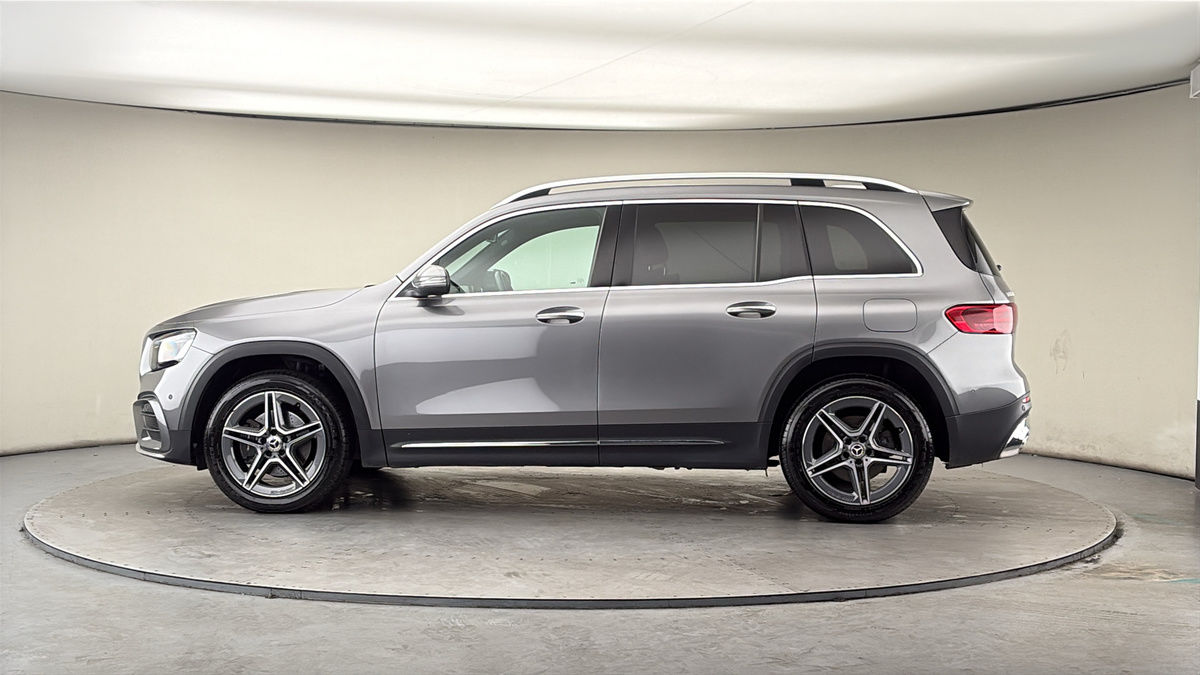 More views of Mercedes-Benz GLB