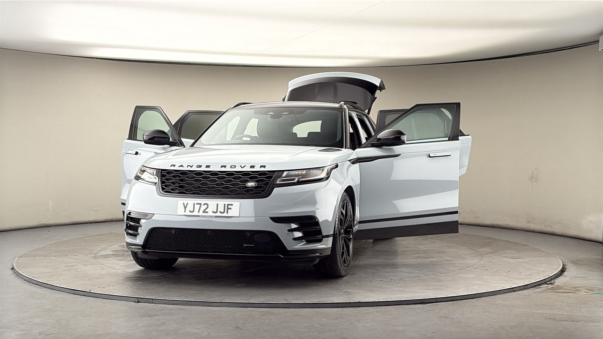 More views of Land Rover Range Rover Velar