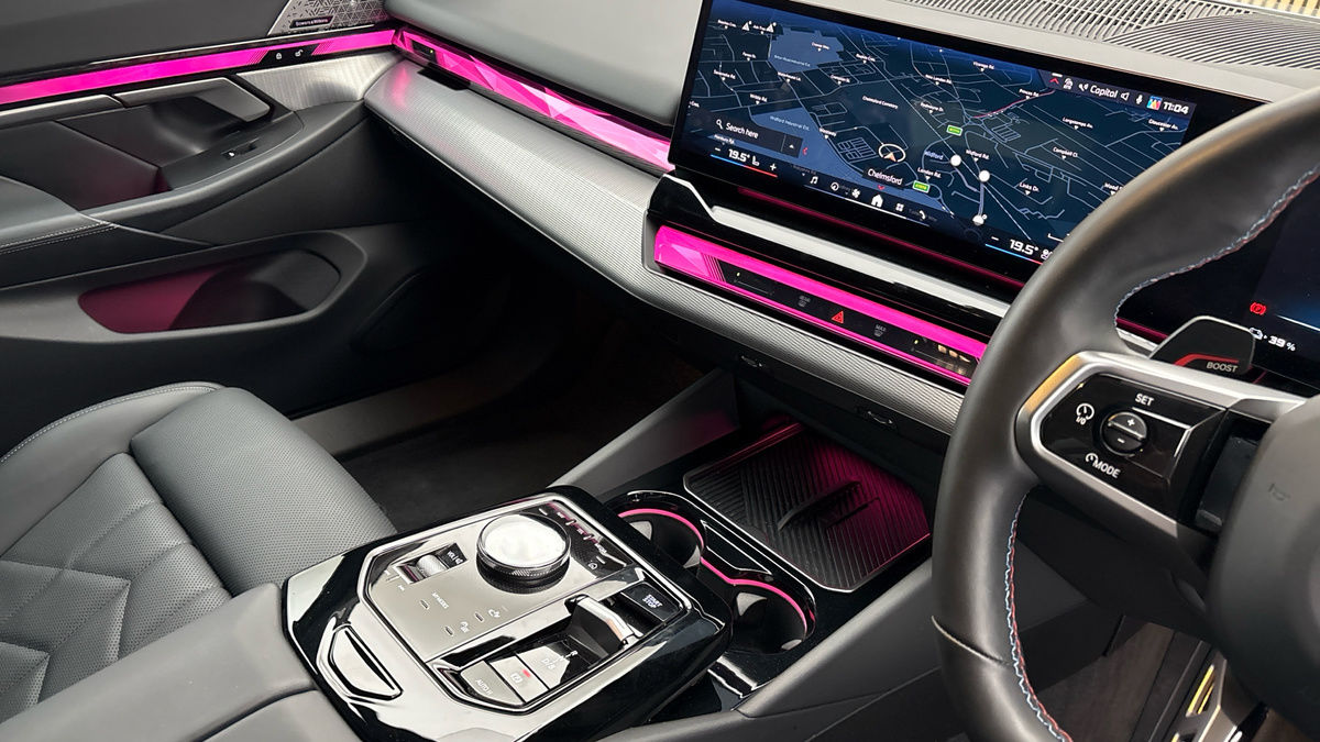 BMW i5 Image 18