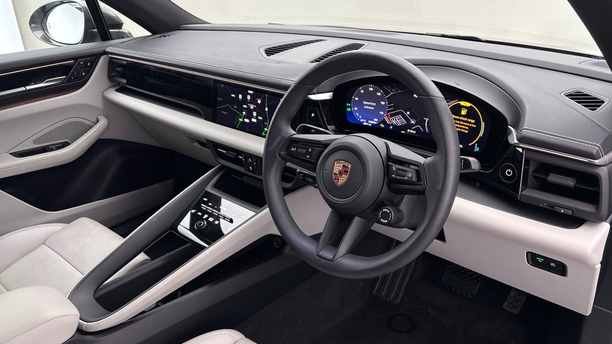 Porsche Macan Image 6