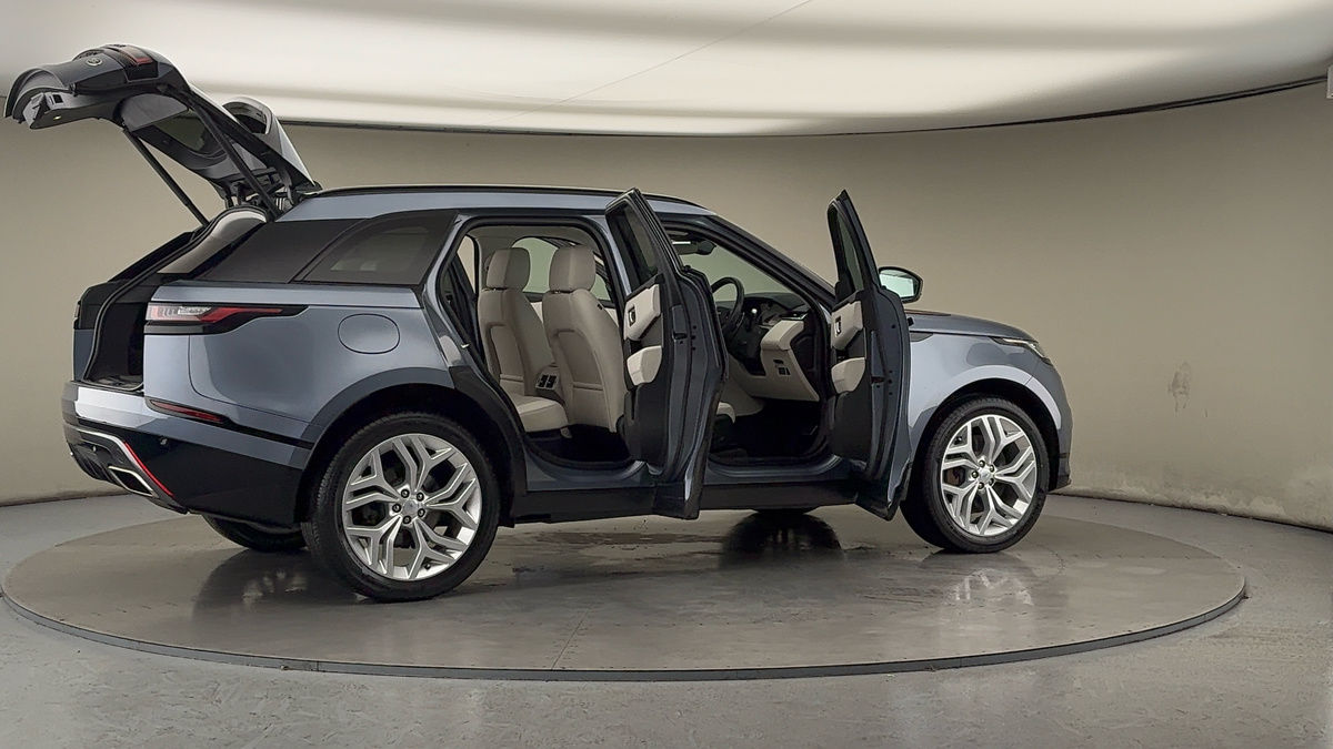 More views of Land Rover Range Rover Velar