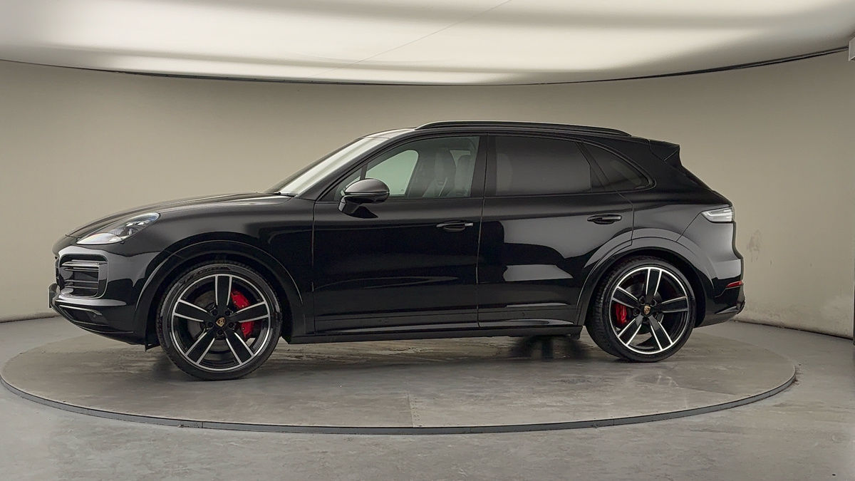 More views of Porsche Cayenne