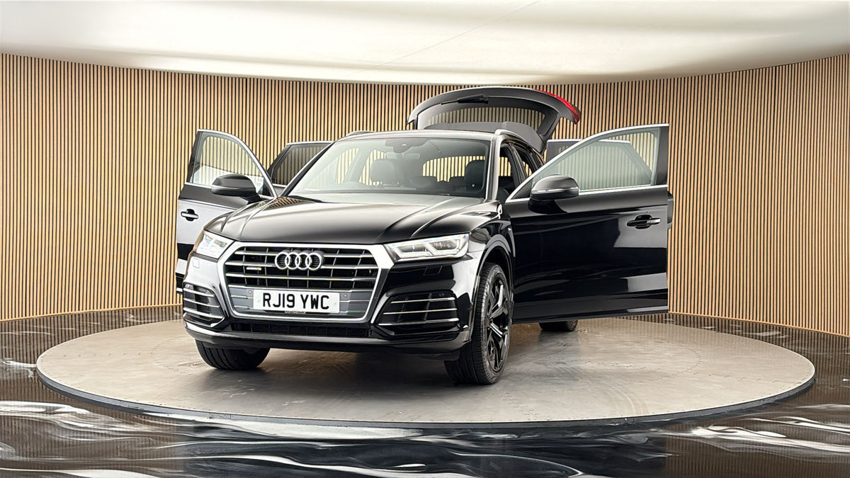 More views of Audi Q5