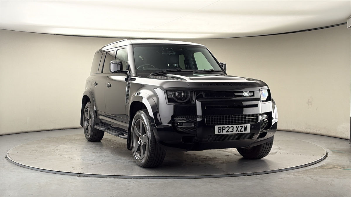 More views of Land Rover Defender 110