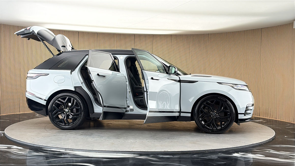 More views of Land Rover Range Rover Velar