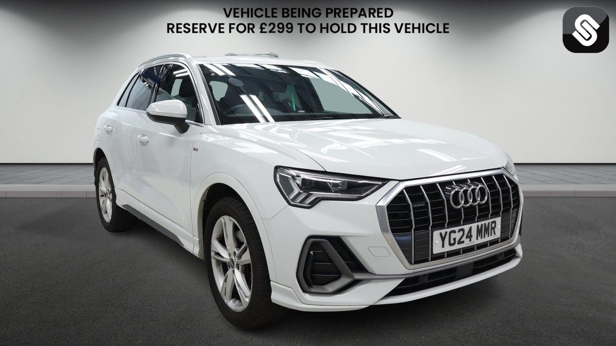 Audi Q3 Sticky Header Image