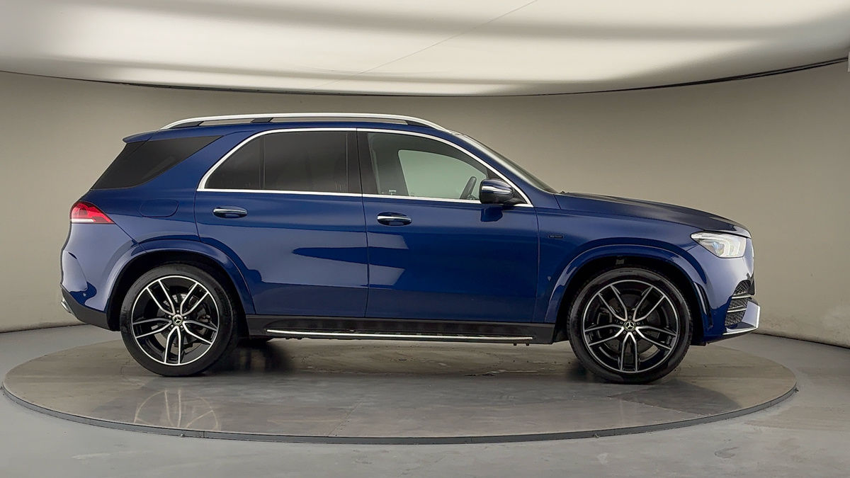 More views of Mercedes-Benz GLE