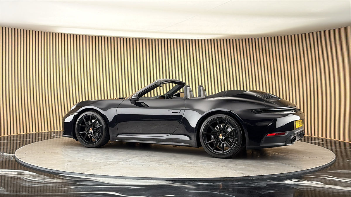 More views of Porsche 911
