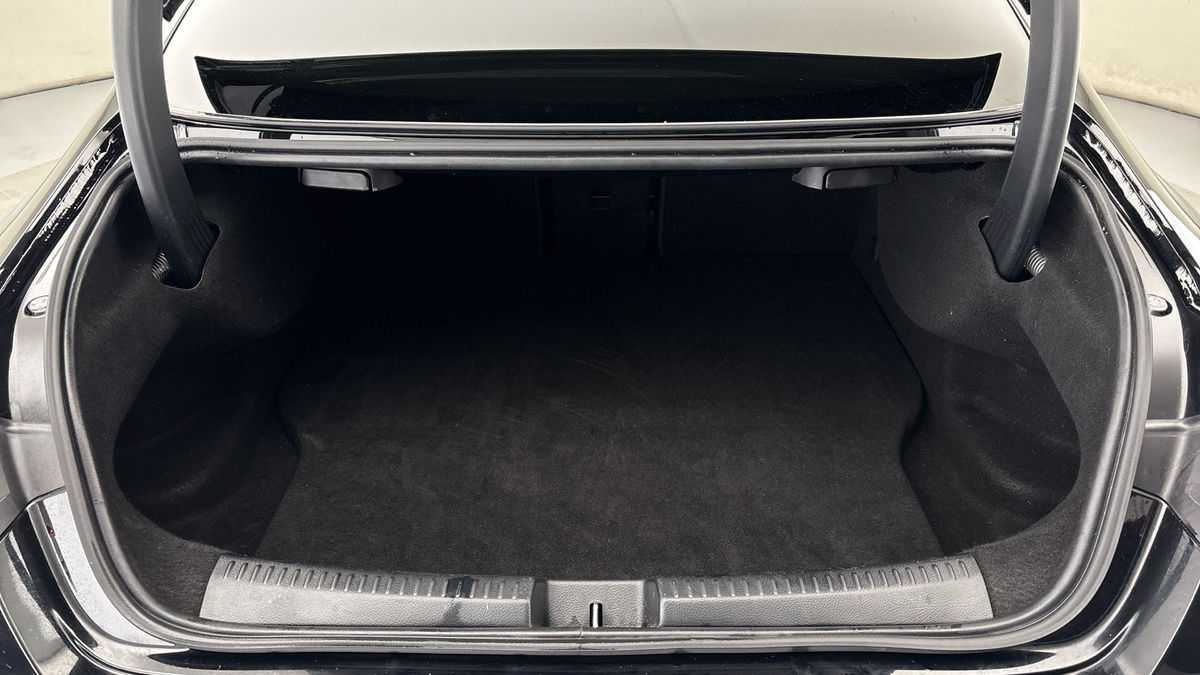 Mercedes-Benz CLA Image 11