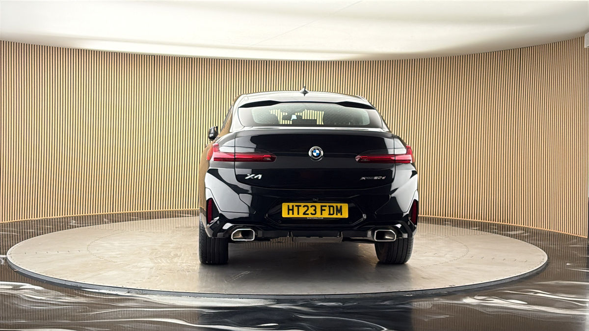More views of BMW X4
