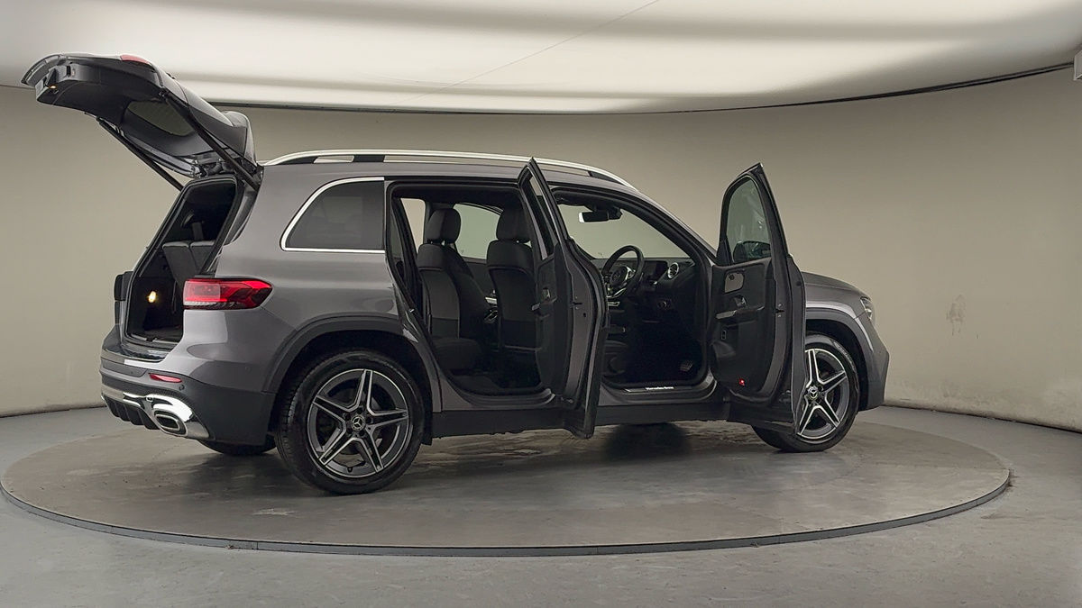 More views of Mercedes-Benz GLB