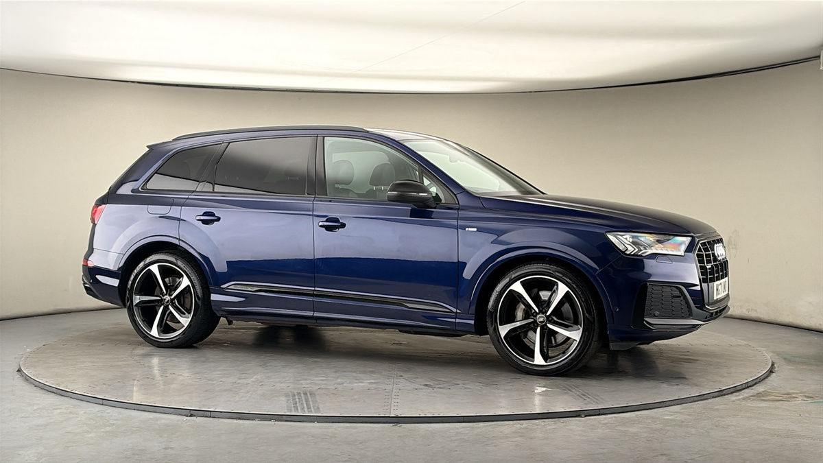 More views of Audi Q7