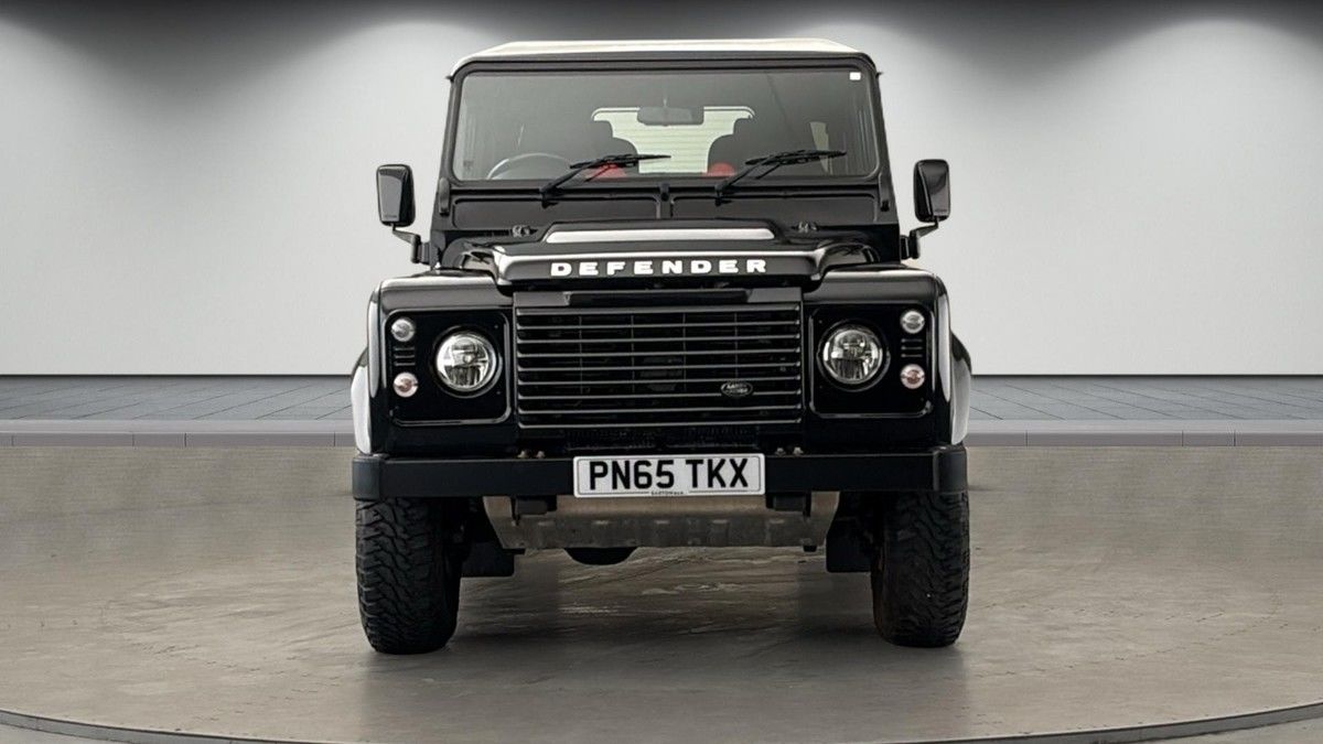 Land Rover Defender 90 Image 3