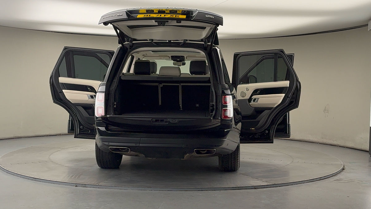 More views of Land Rover Range Rover