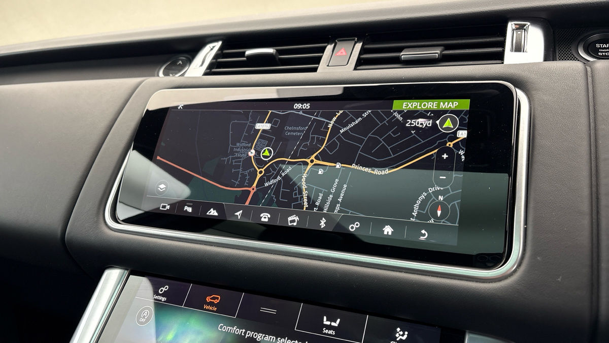 Land Rover Range Rover Sport Image 17