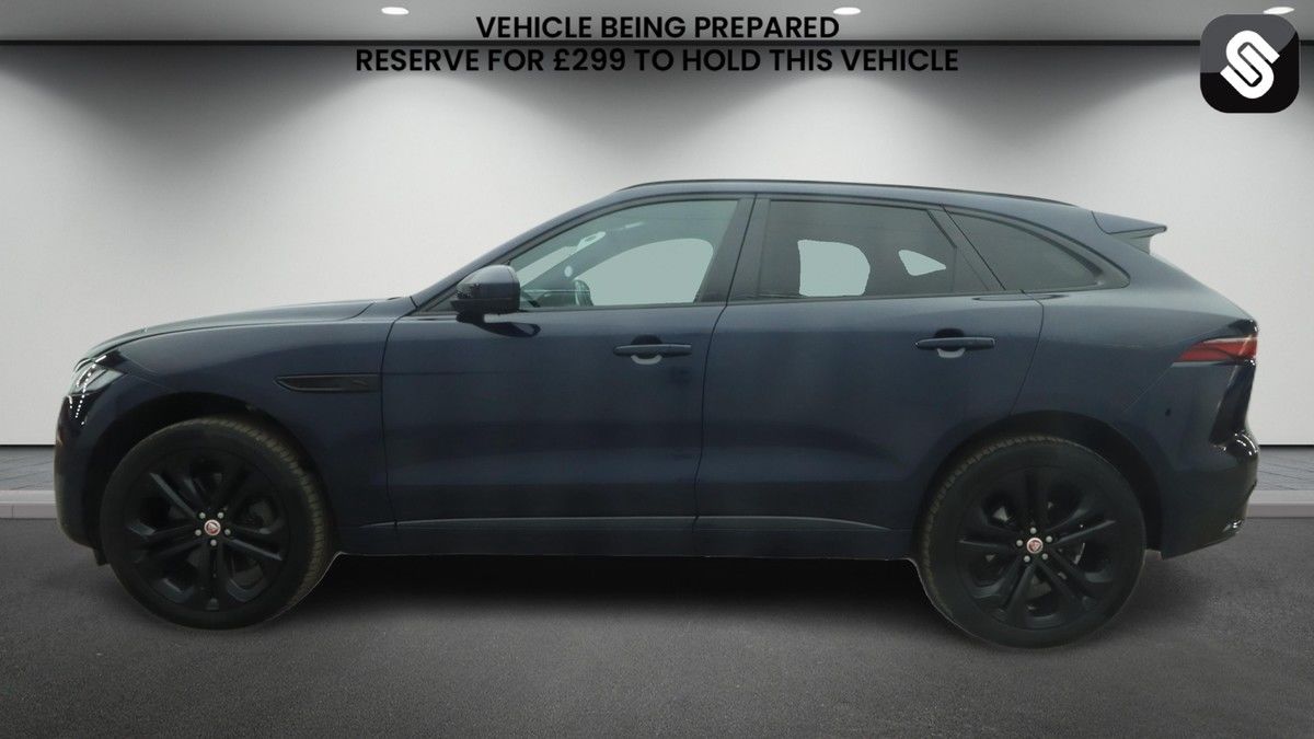 Jaguar F-PACE Image 6