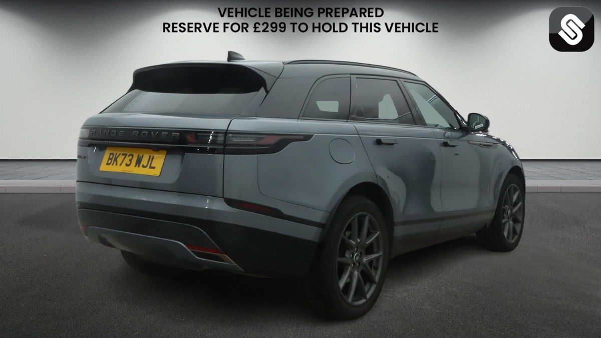 Land Rover Range Rover Velar Image 4