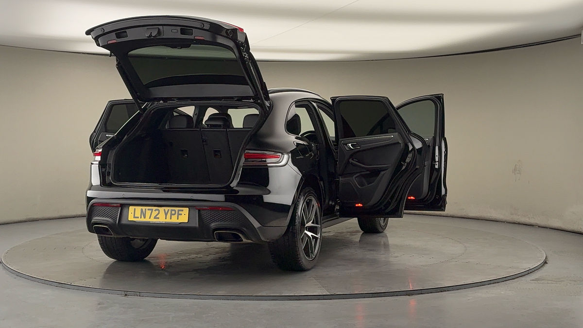 More views of Porsche Macan