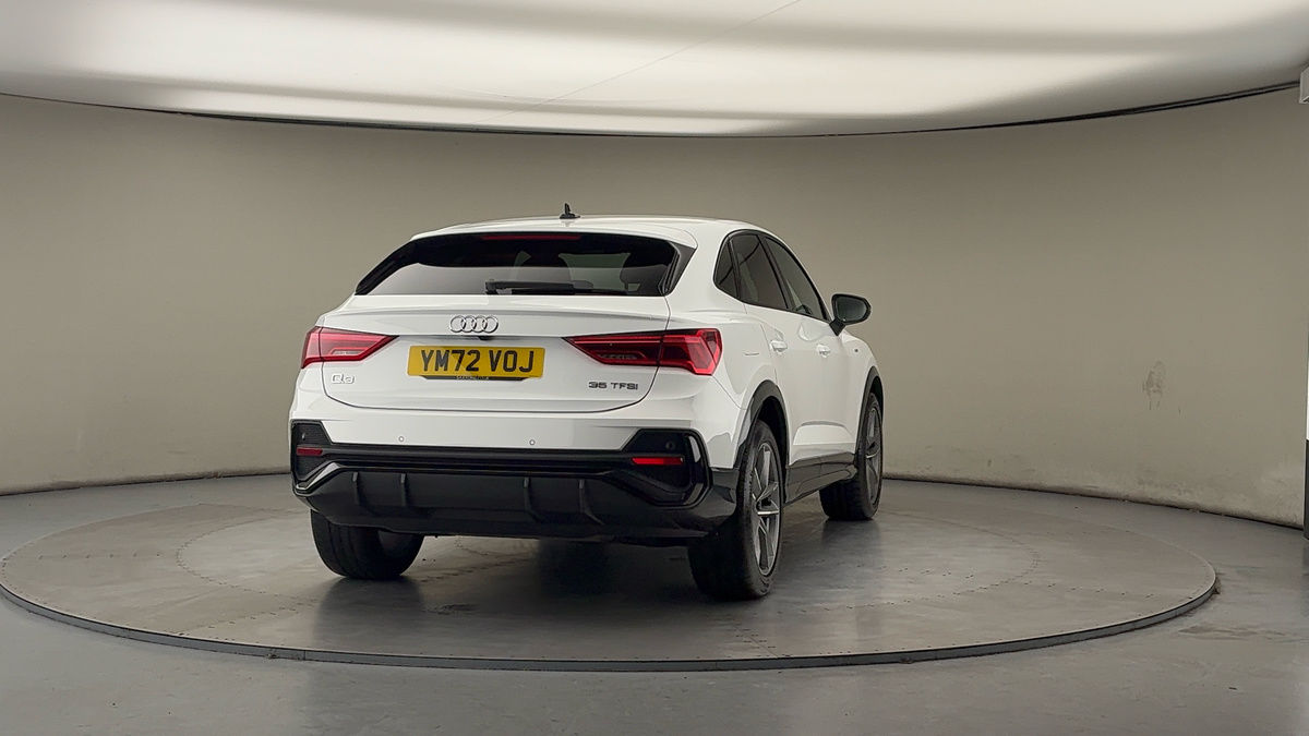 More views of Audi Q3