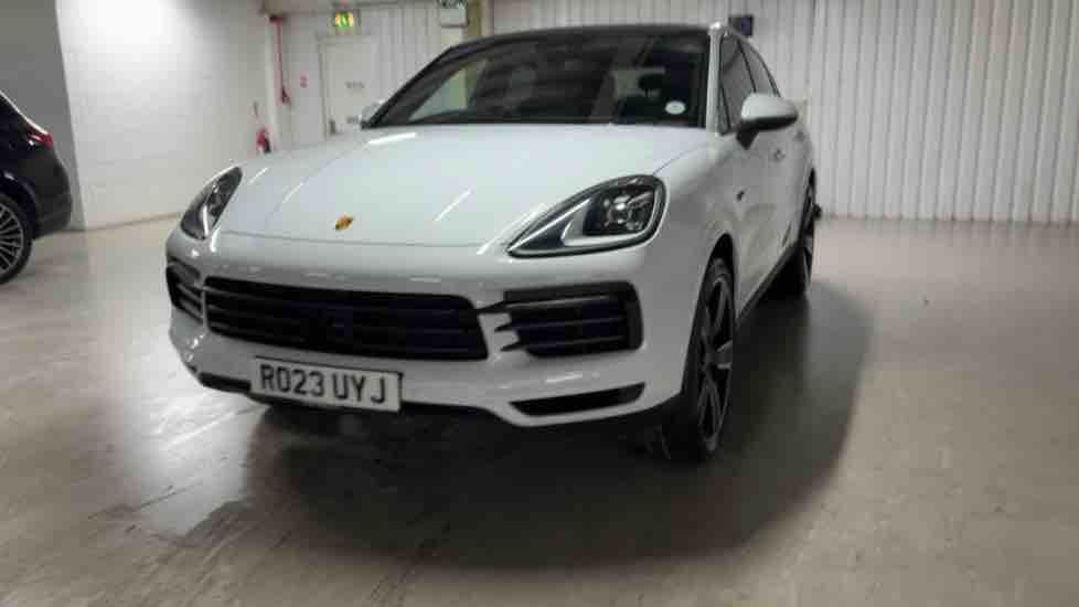 More views of Porsche Cayenne