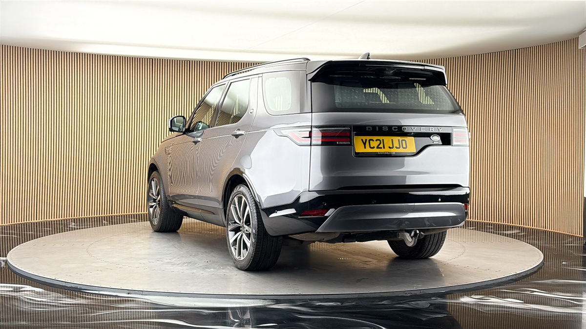 More views of Land Rover Discovery