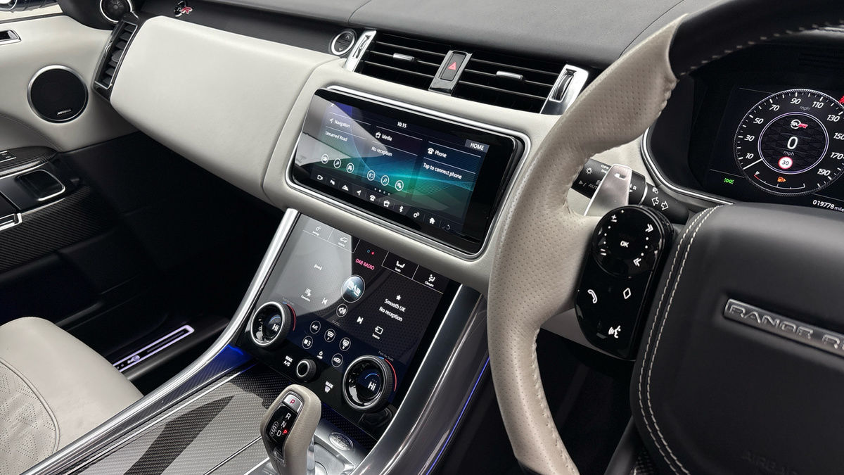 Land Rover Range Rover Sport Image 18