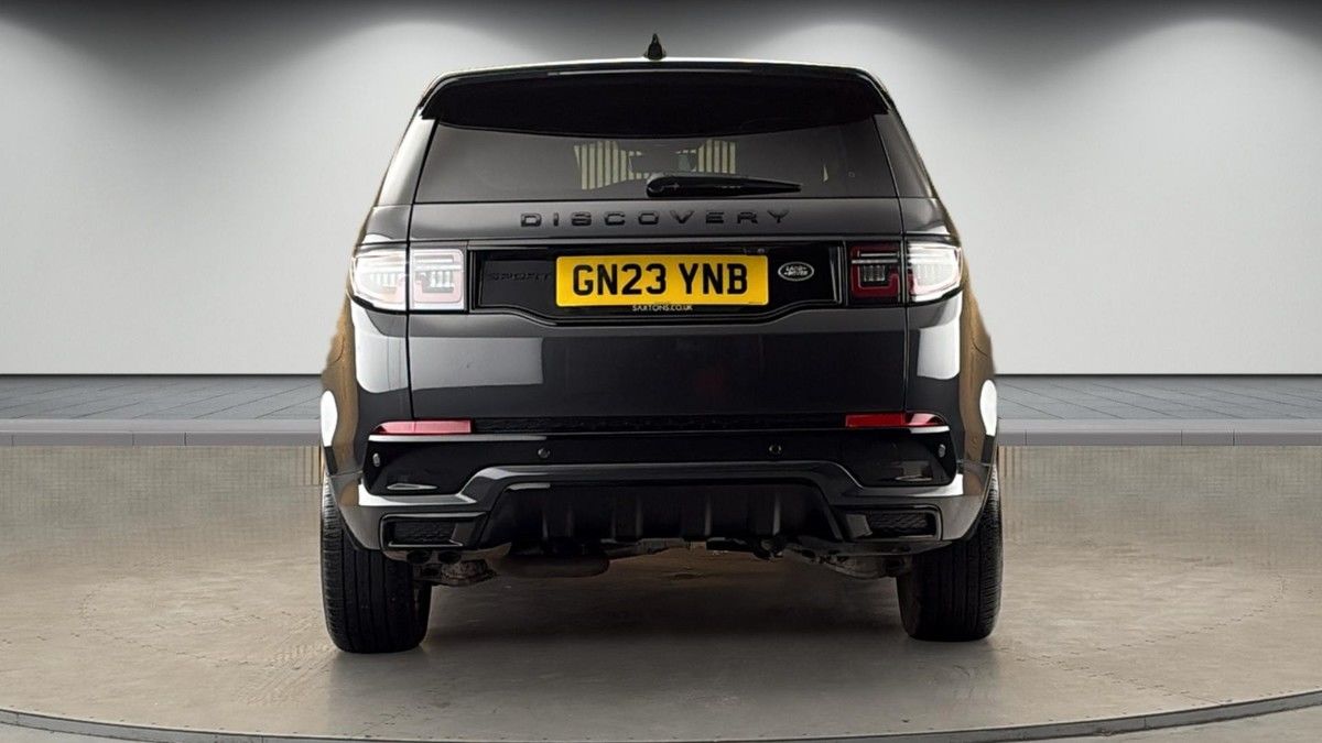 Land Rover Discovery Sport Image 4