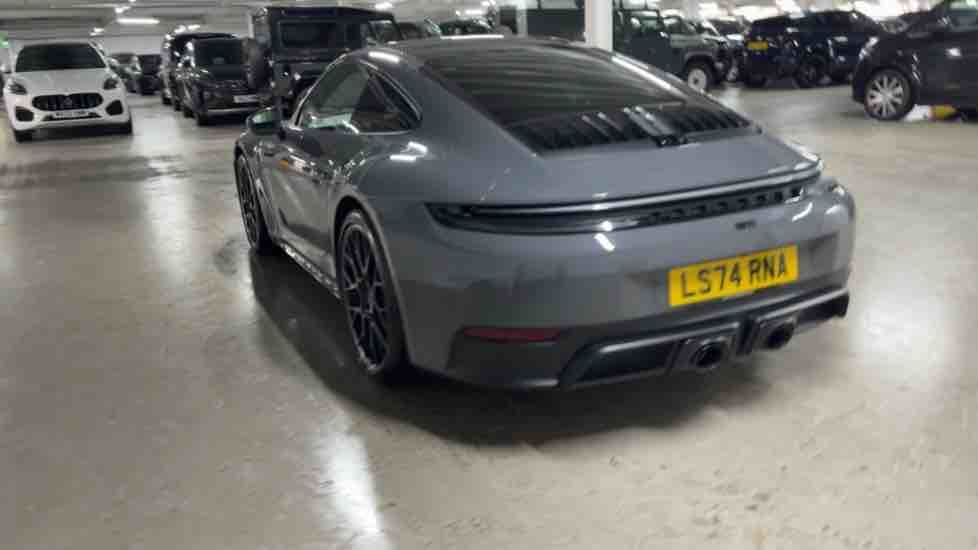 More views of Porsche 911