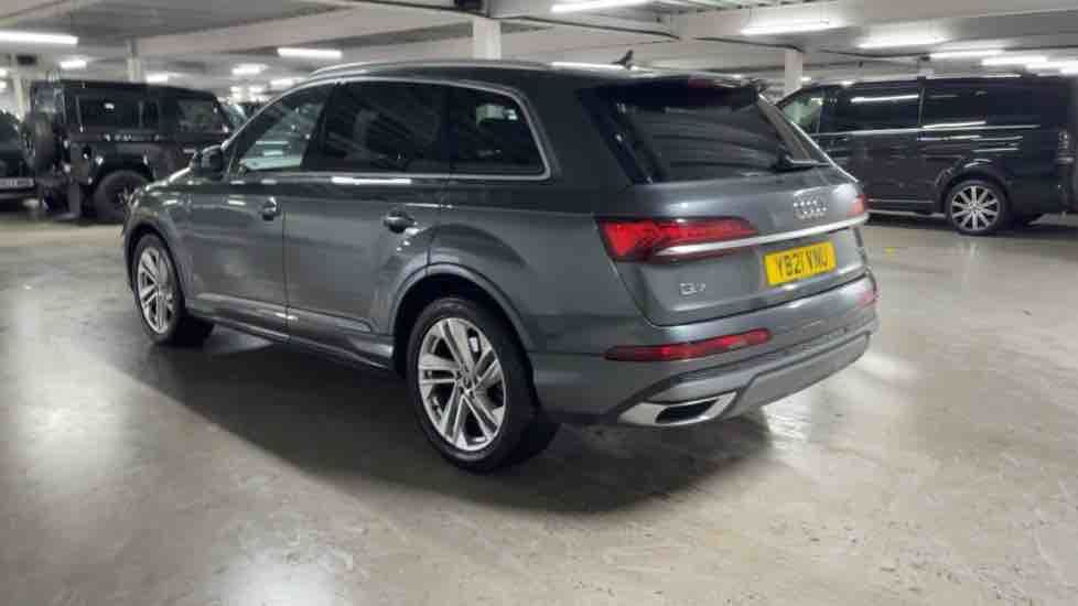 More views of Audi Q7
