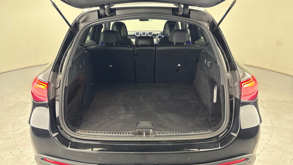 Mercedes-Benz GLC Image 11