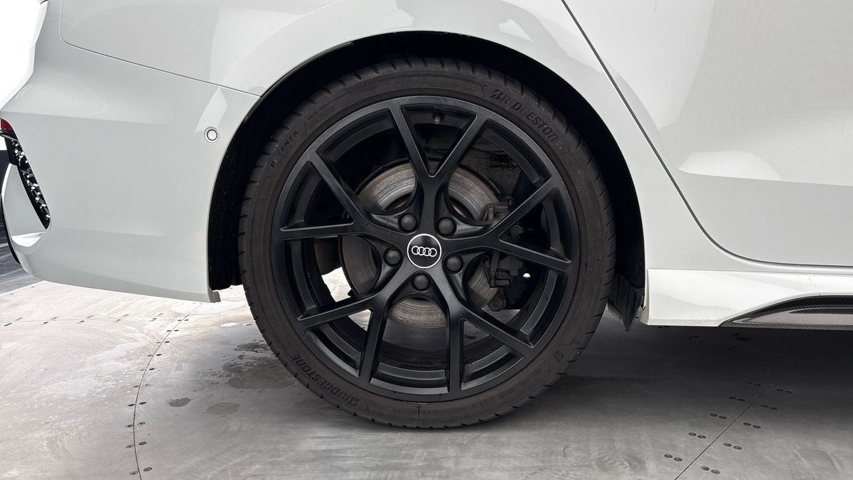 Audi RS3 Image 10