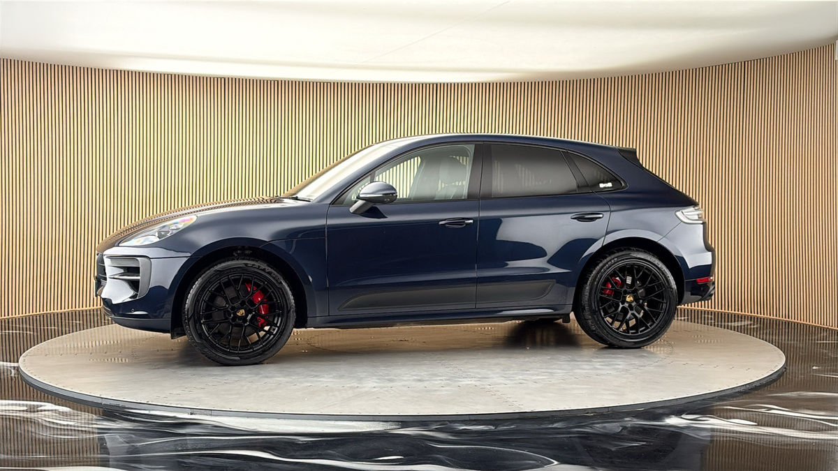 More views of Porsche Macan