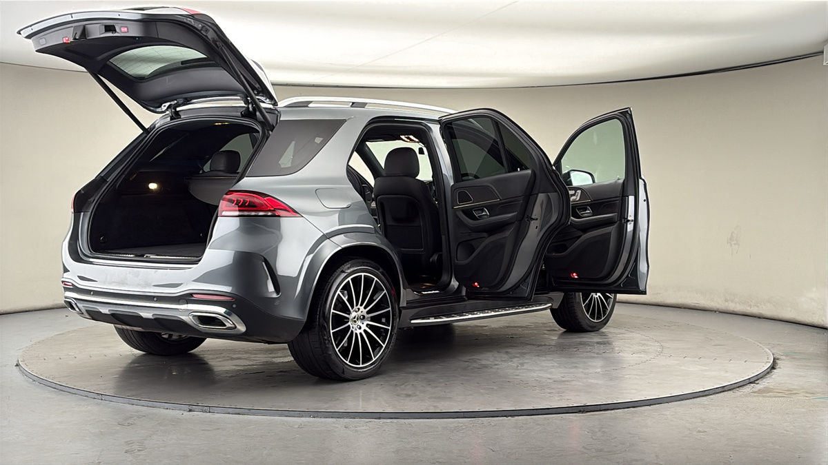 More views of Mercedes-Benz GLE