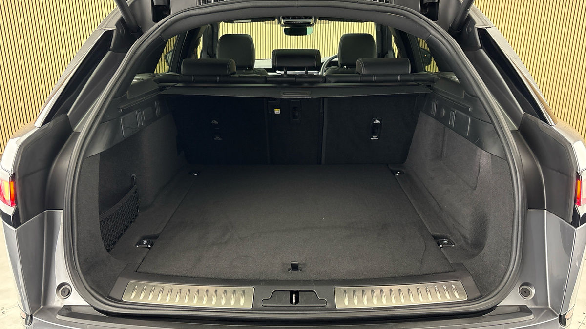 Land Rover Range Rover Velar Image 11