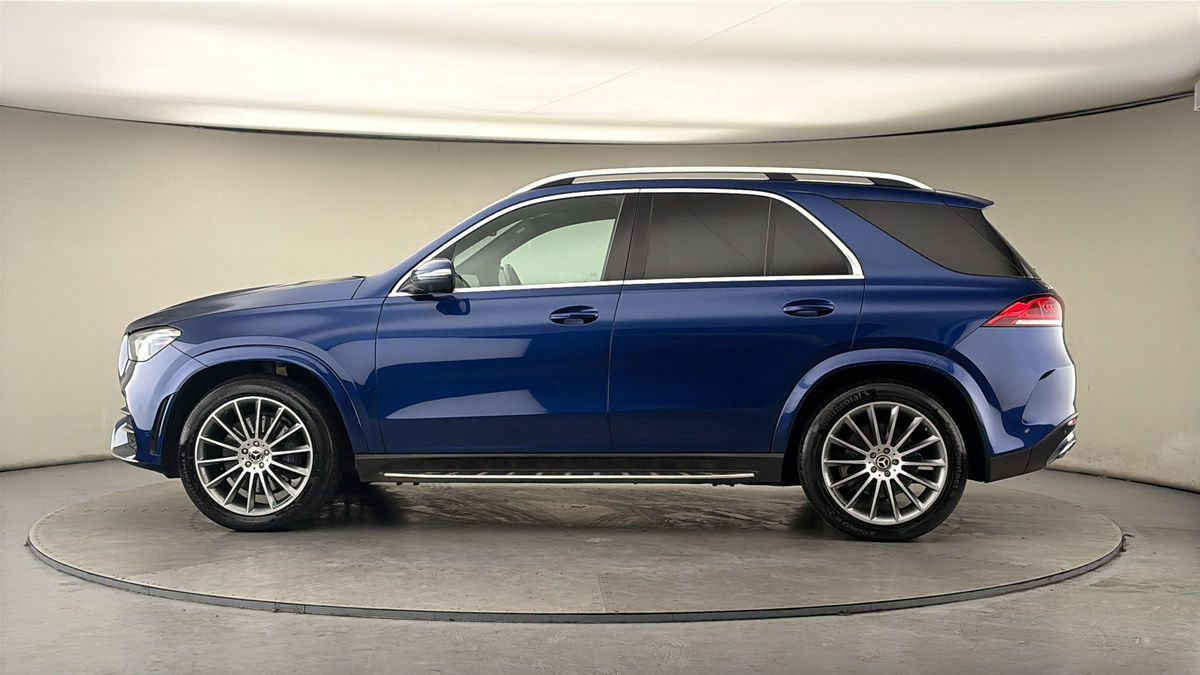 More views of Mercedes-Benz GLE