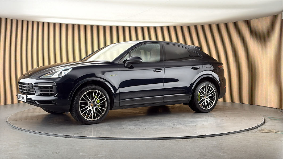 More views of Porsche Cayenne