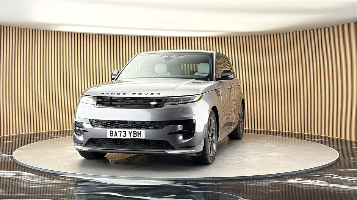 More views of Land Rover Range Rover Sport