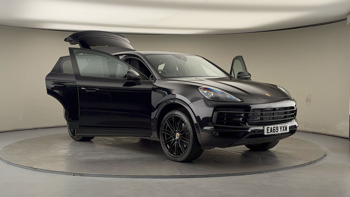 More views of Porsche Cayenne