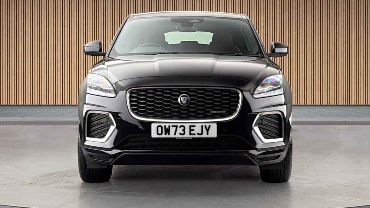 Jaguar E-PACE Image 3