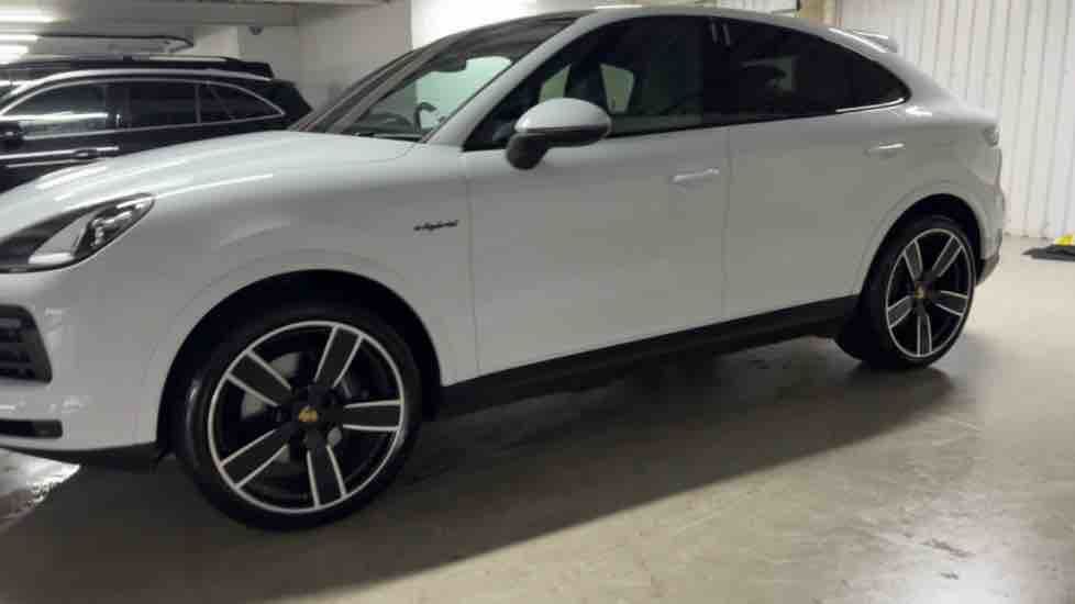 More views of Porsche Cayenne