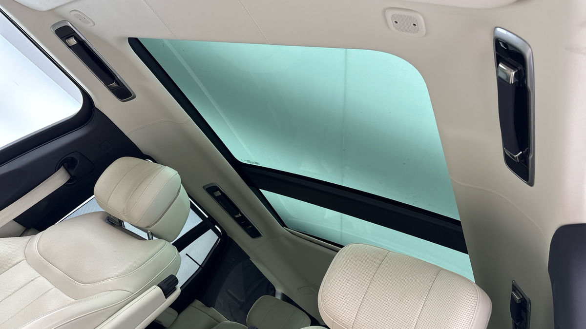 Land Rover Range Rover Image 6