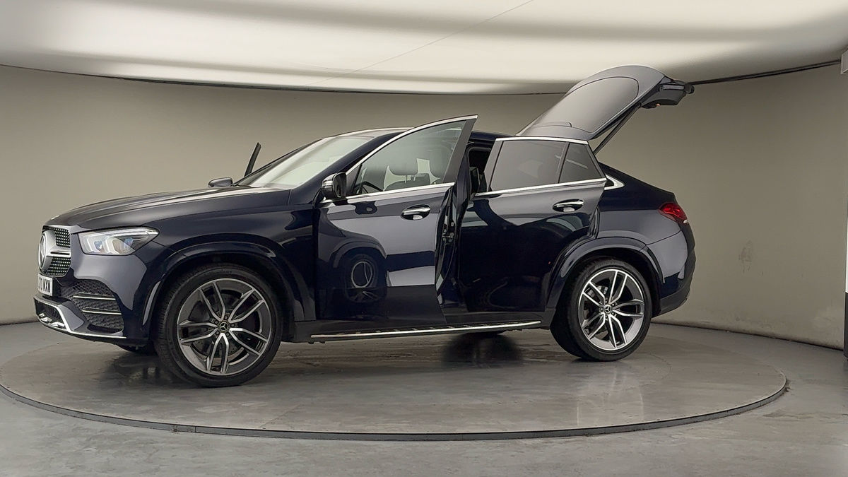 More views of Mercedes-Benz GLE